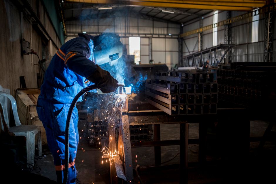 CNC Machining Cost Per Part Calculator: How to Estimate Real Quotes from Chinese Suppliers